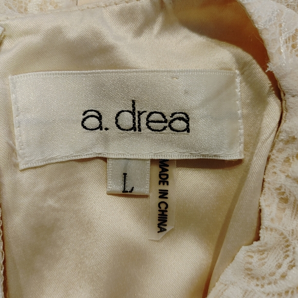 A. DREA LACE BODY-CON DRESS L - Picture 15 of 15